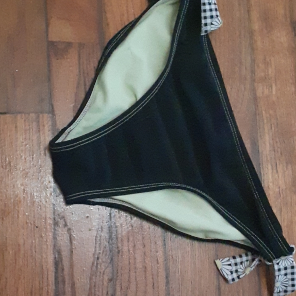 Bathing suit